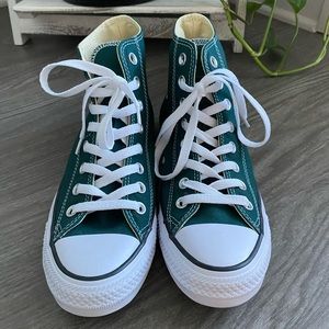 ALL STAR CONVERSE ✨ BRAND NEW✨